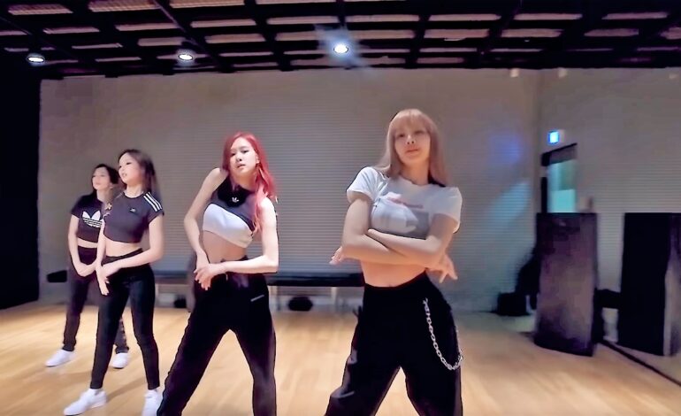 BlackPink “DDU-DU DDU-DU” Dance Practice | Lisa