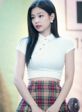 White Short Collared Polo Shirt | Jennie - BlackPink