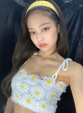 White Flower Lace Crop Top | Jennie - BlackPink