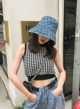 Black And White Houndstooth Sleeveless Plaid Crop Top | Minnie - (G)I-DLE