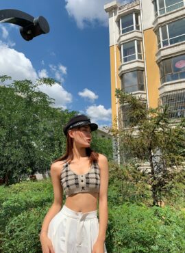 Beige Plaid Camisole Crop Top | Jennie - BlackPink