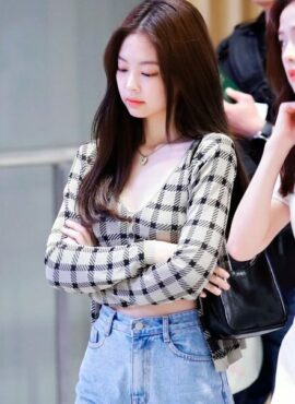 Beige Plaid Button-Down Cardigan | Jennie - BlackPink