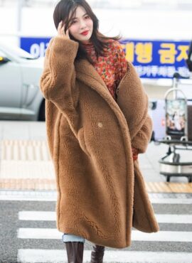 Brown Teddy Bear Coat | Hyuna