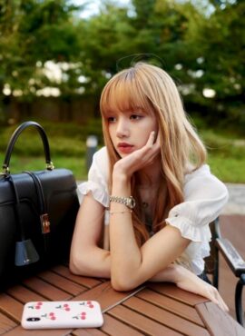 White Short Sleeved Ruffled Crop Top | Lisa - BlackPink