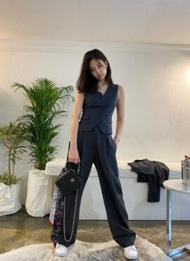 Black Pants With Stripes | Jennie - BlackPink