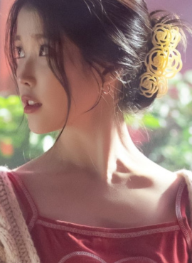 Light Yellow Flower Hair Clamp |  IU