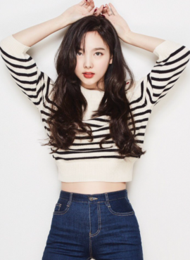 White Striped Loose Sweater | Nayeon - Twice