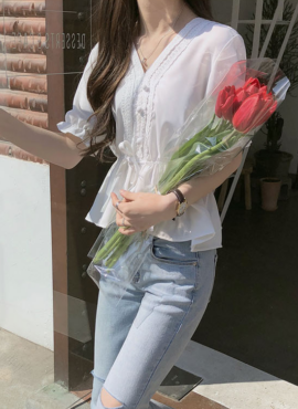 White V-Neck Lace Chiffon Blouse | Miyeon - (G)I-DLE