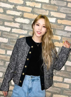 Grey Tweed Buttoned Jacket | Moonbyul - Mamamoo