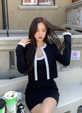 Black Cardigan With White Lining | Jennie - BlackPink