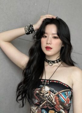 Black Leather Heart Necklace | Shuhua - (G)I-DLE