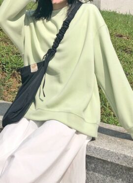 Soft Green Oversized Sweatshirt | Kun - NCT