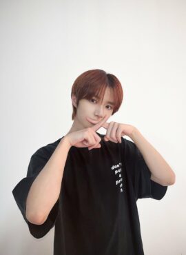 Black “Don’t Put A Price On It” T-Shirt | Beomgyu – TXT