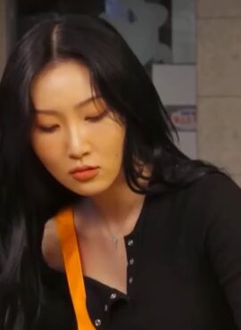 Black Ribbed Dress | Hwasa - Mamamoo