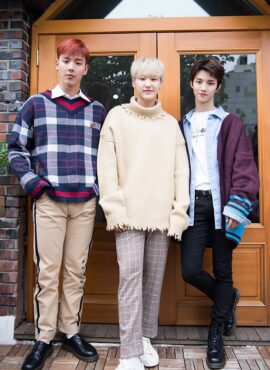 White Raw Edge Sweater | Hoshi - Seventeen