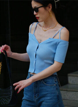 Blue Ribbed Off-Shoulder Top | Miyeon - (G)I-DLE