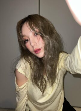 Yellow Split Sleeves T-Shirt | Taeyeon - Girls Generation