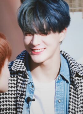 Black And White Houndstooth Jacket | Jeno - NCT