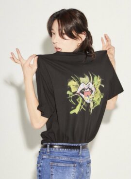 Black Lip Graffiti T-Shirt | Yuta - NCT