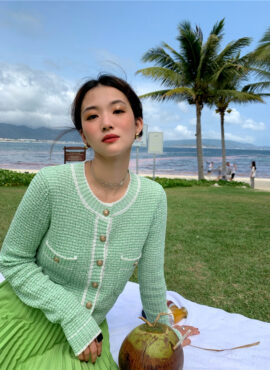 Green Tweed Cropped Cardigan | Joy - Red Velvet