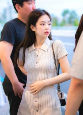 Beige Rib Knit Short Sleeve Polo Shirt | Jennie - Blackpink