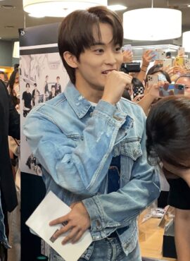 Blue Patchwork Denim Jacket | Mark - NCT