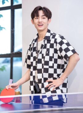 Black And White Checkerboard Shirt | Winwin - NCT