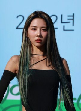 Black Off-Shoulder Bodysuit With Sling Details | Yoohyeon - Dreamcatcher