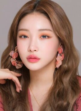 Pink Floral Hoop Earring | Chung Ha