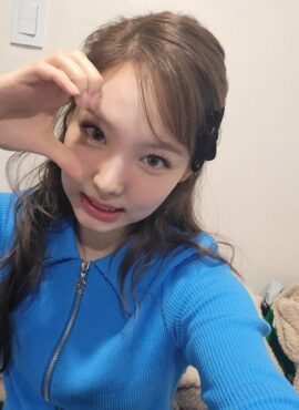 Royal Blue Double Zipped Cardigan | Nayeon - Twice