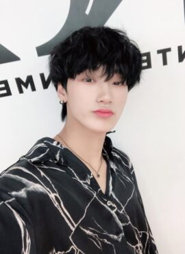 Black Loose Button-Down Shirt | San - ATEEZ