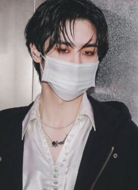 Silver Rose Skeleton Necklace | Kun - NCT