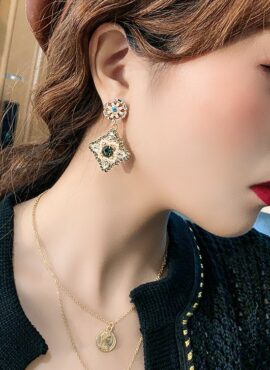 Silver Diamond Shape Rhinestone Earrings | IU