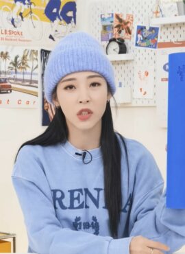 Light Blue Knitted Beanie | Moonbyul - Mamamoo