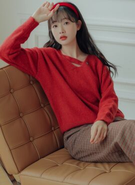 Red Retro Neck Detail Sweater