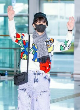 Black Chain Crossbody Bag | J-Hope - BTS