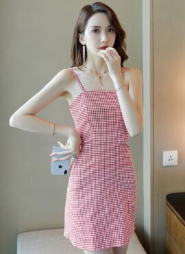 Red Gingham Bodycon Sling Dress | Yiren - Everglow