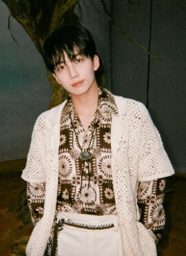 Black And White Retro Floral Pattern Shirt | Jeonghan - Seventeen