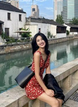 Red Deep V-Neck Floral Dress | Jisoo - BlackPink