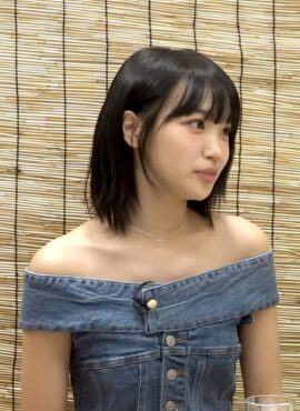 Blue Denim Off-Shoulder Crop Top | Chaewon - Le Sserafim