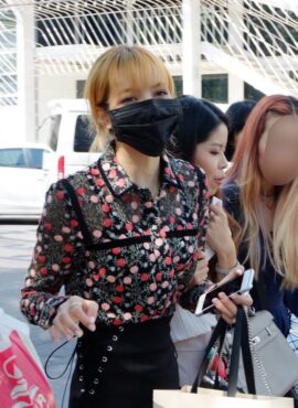 Black Flower Embroidered Blouse | Lisa - BlackPink