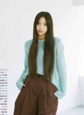 Blue Crewneck Sheer Sweater | Hyein - NewJeans