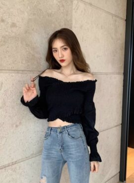 Black Crossed Body Off-Shoulder Crop Top | Rose - BlackPink