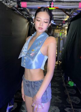 Blue Floral Doll Collar Cropped Top | Jennie - BlackPink