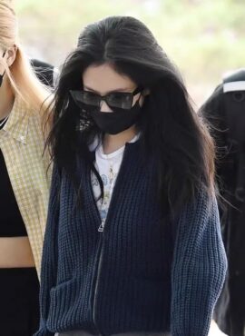 Blue Knitted Zip-Up Cardigan | Jennie - BlackPink