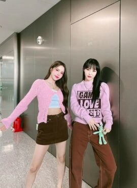 Pink V-Neck Scallop Edge Cardigan | Solar – Mamamoo