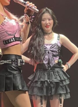 Black Lace Layered Skirt | Shuhua - (G)I-DLE