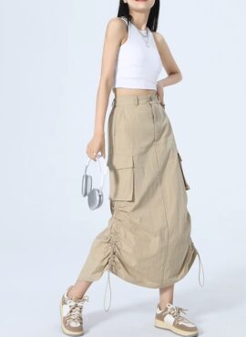 Beige Drawstring Cargo Skirt | Sullyoon - NMIXX