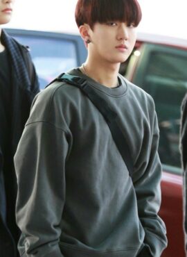 Grey Crew Neck Sweatshirt | Changbin - Stray Kids