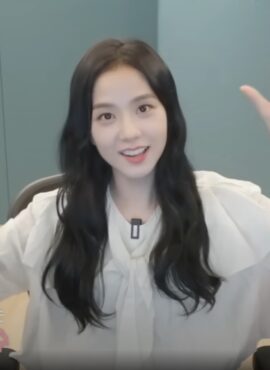 White Long Sleeve Tie Shirt | Jisoo - BlackPink